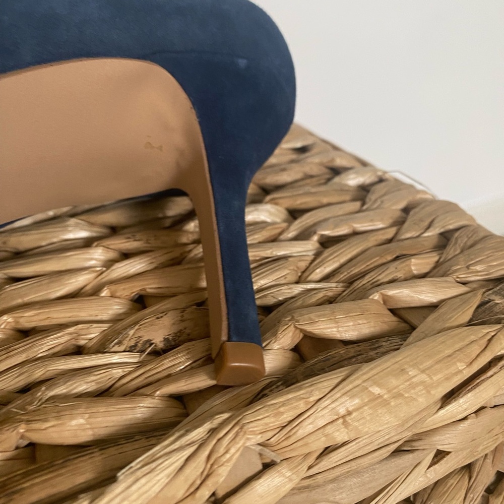 Zac Posen Navy Blue Heels - Picture 7 of 7